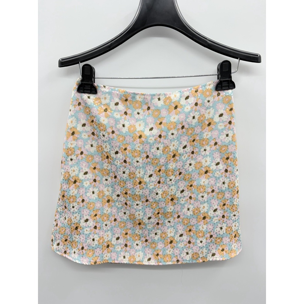 Le‎ Lis Collection Womens Size XS? Daisy Floral Satin Mini Skirt in Blue 2531